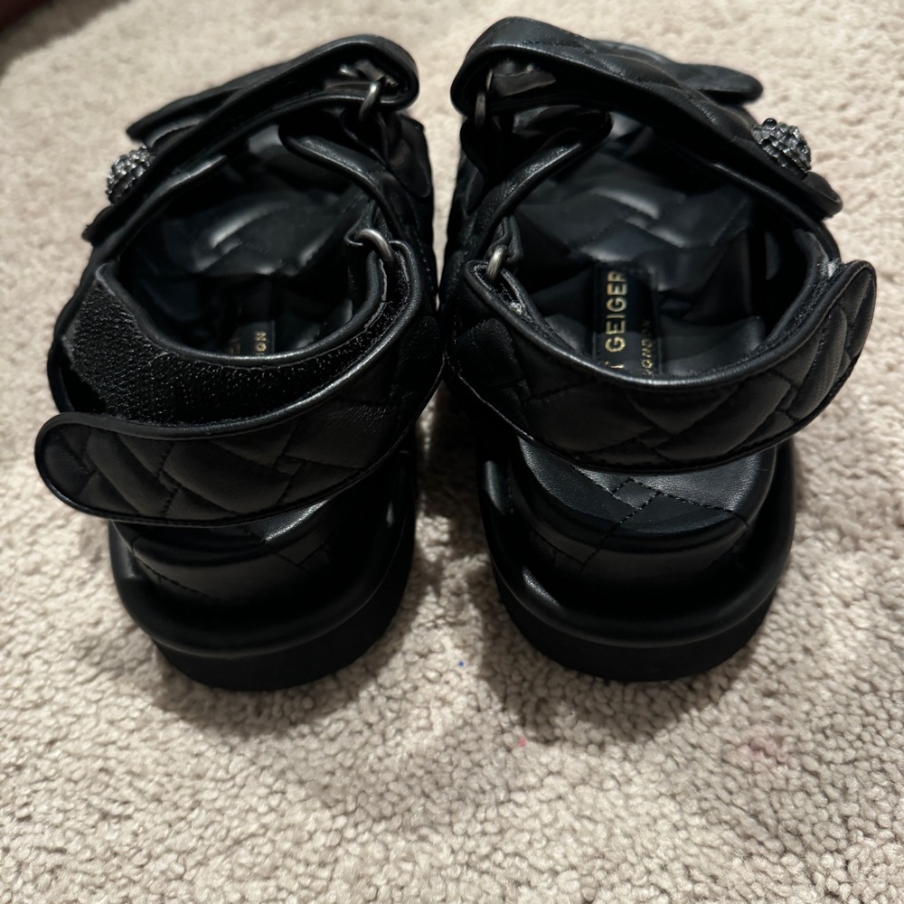 Black Quilted Women's Sandals - Picture 2 of 6